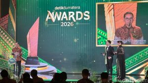 menbud-fadli-zon-dalam-detiksumatera-awards-1787929708711_169