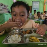 Bukan Cuma Urusan Perut, Keracunan Makanan Ternyata Bisa Gerogoti Daya Inget dan Otak